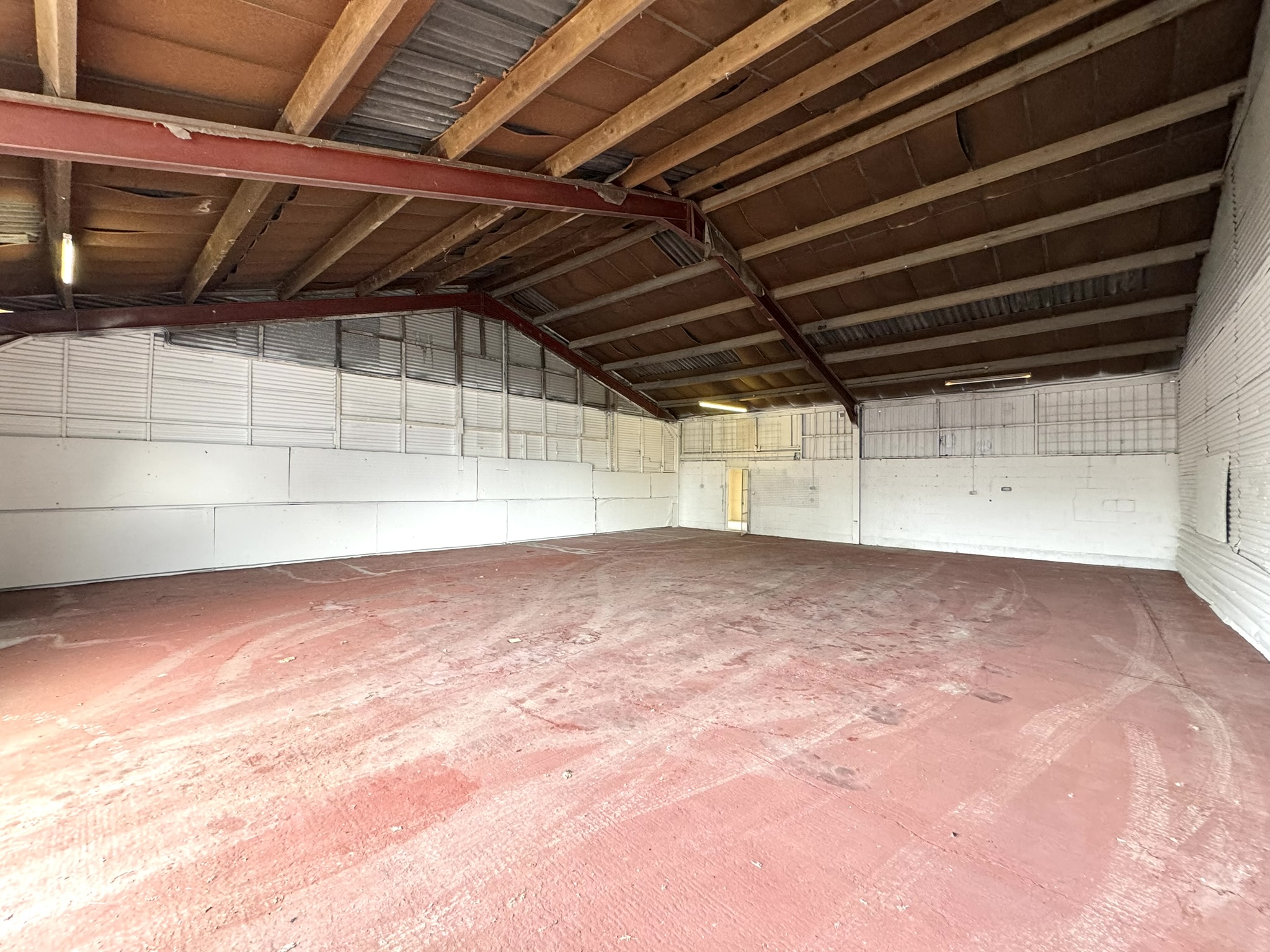 Industrial in Pentre