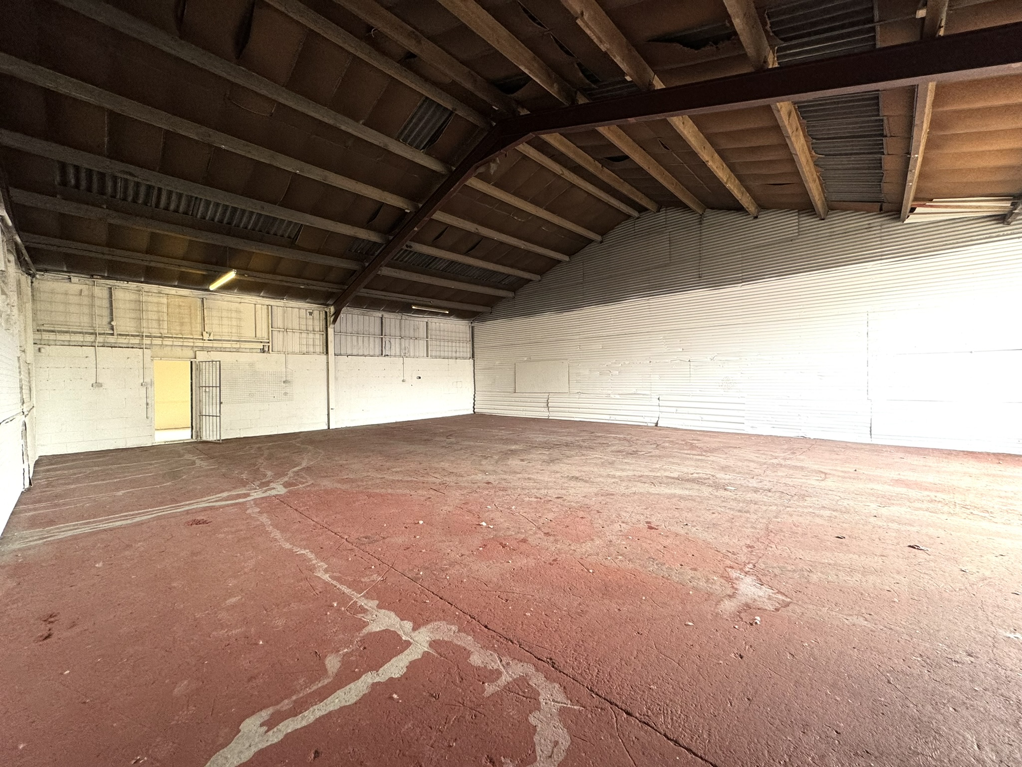 Storage in Pentre - photo 3