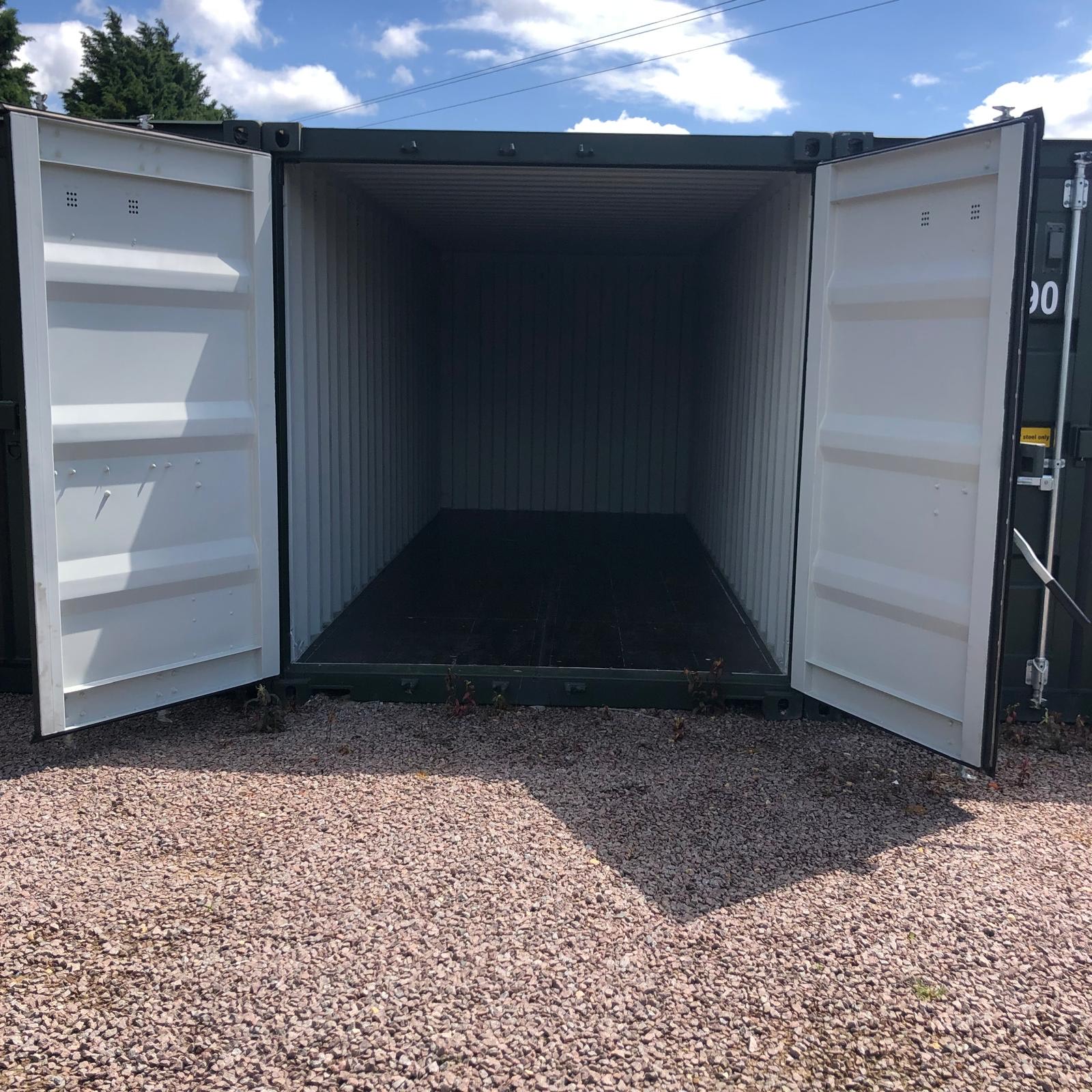 Storage in Newark - photo 3