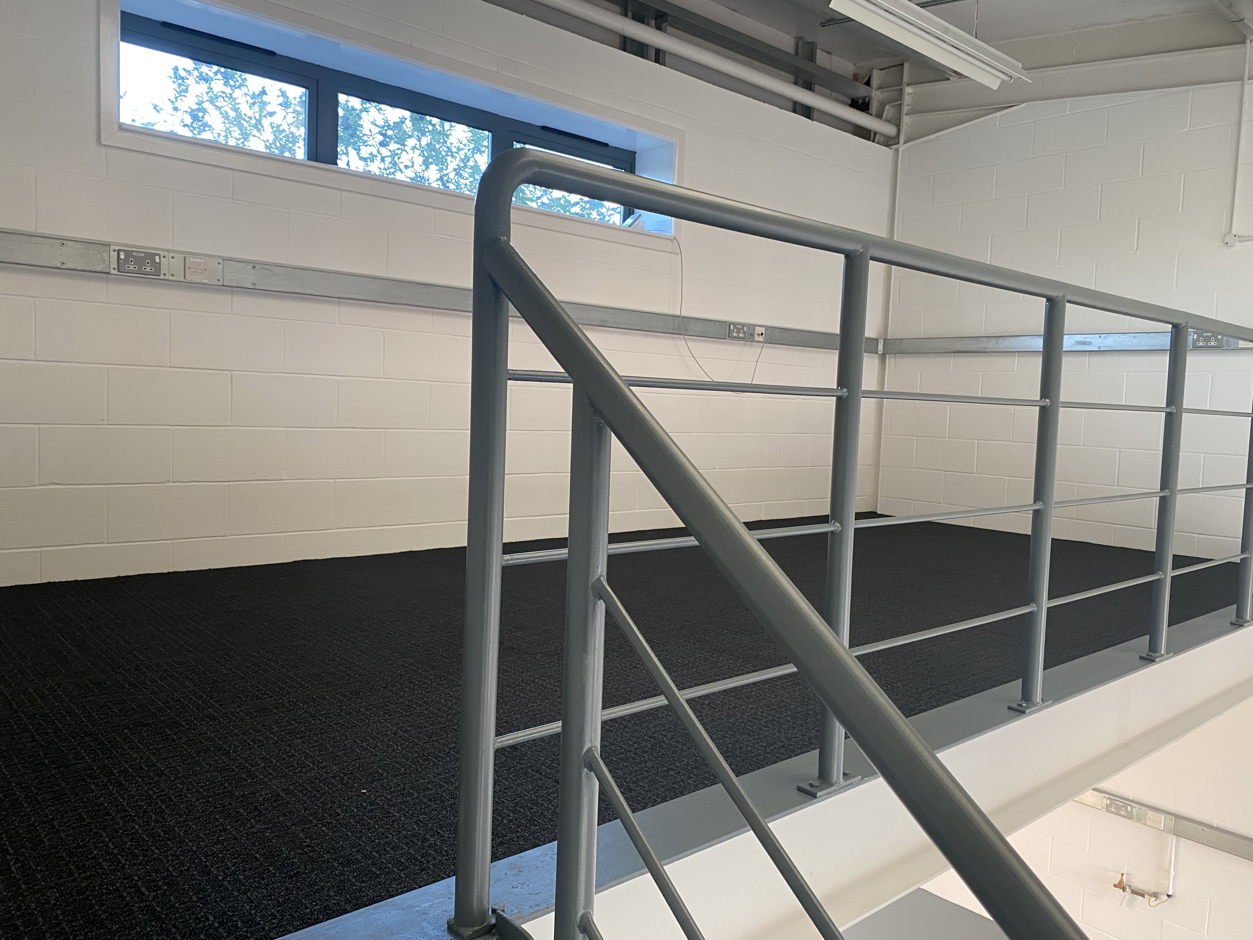 Industrial Unit in Tewkesbury - photo 3