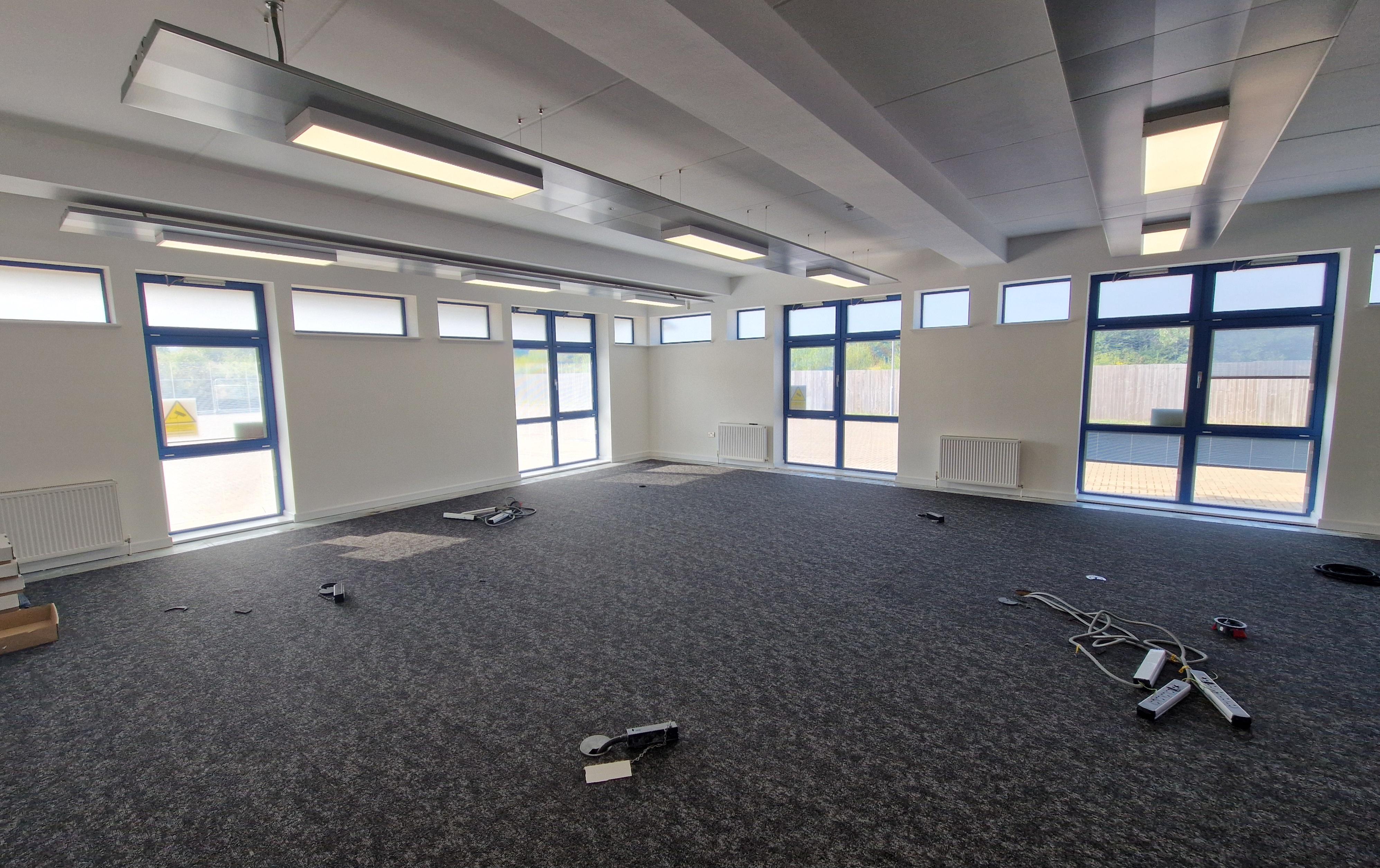 Storage in Caerphilly - photo 3