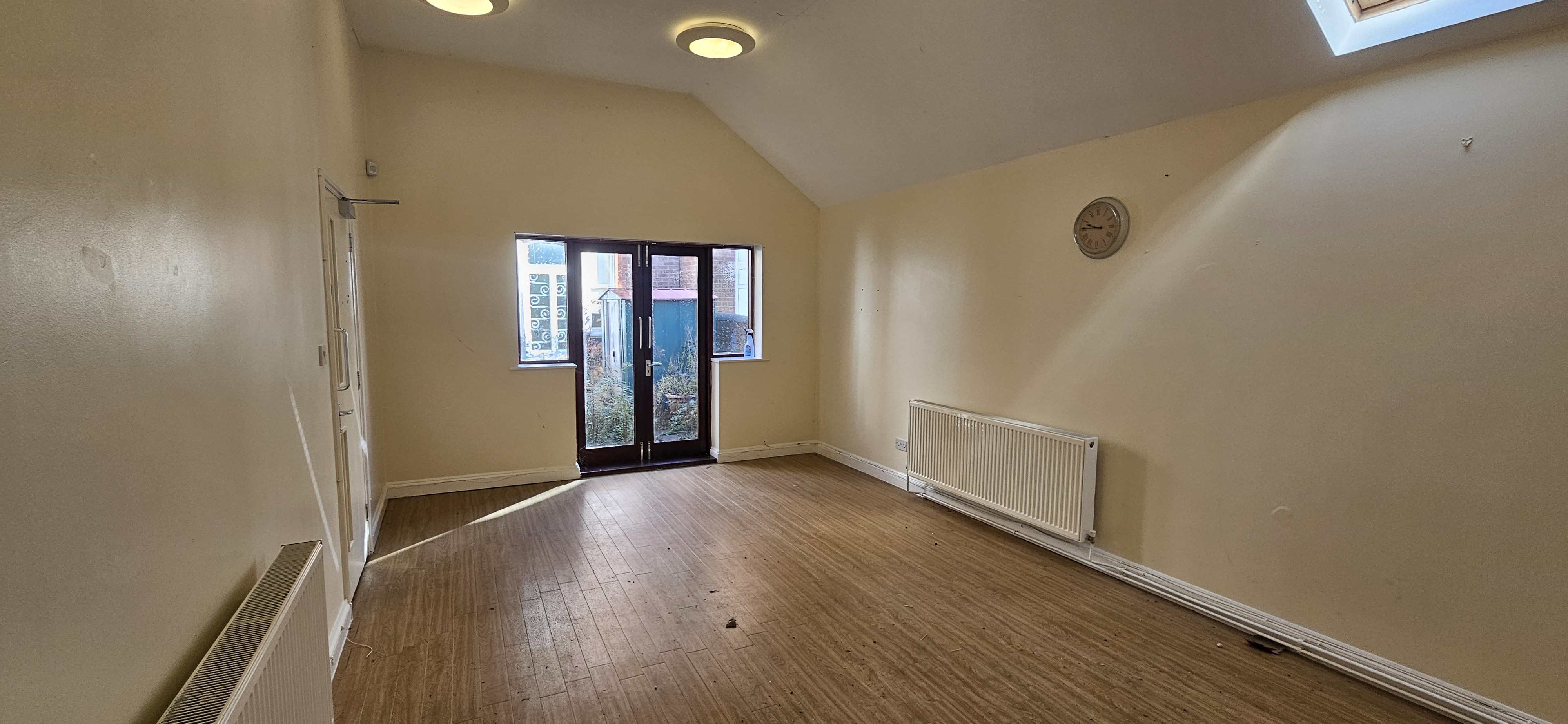 Office in Heanor - photo 4