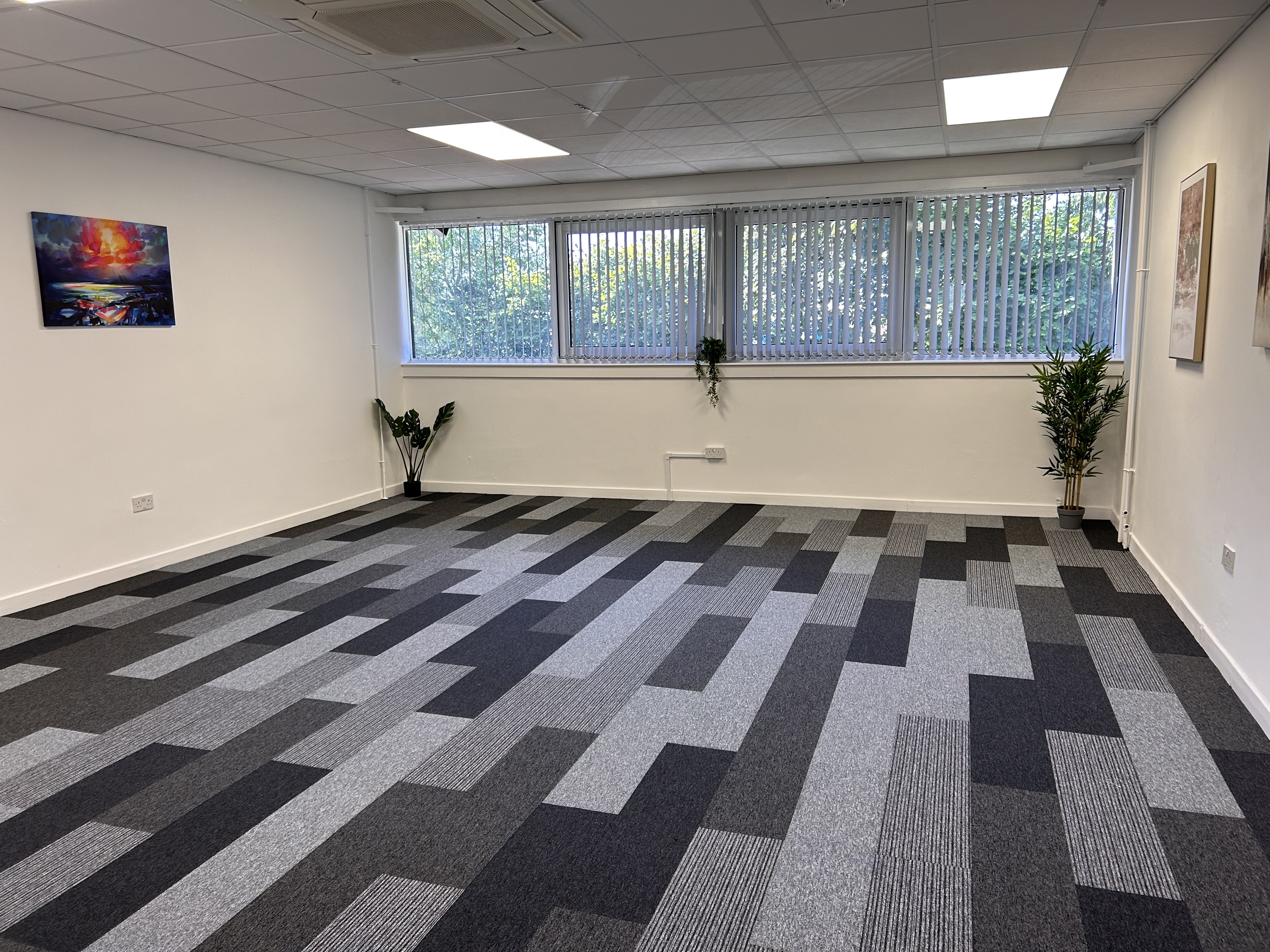 Industrial Unit in Warrington - photo 3