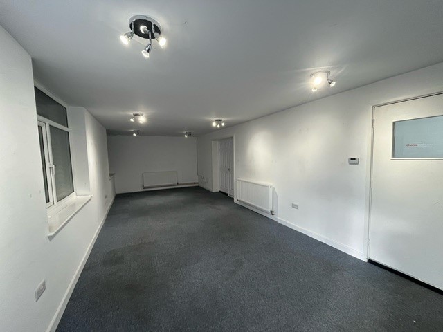 Industrial Unit in Telford - photo 2