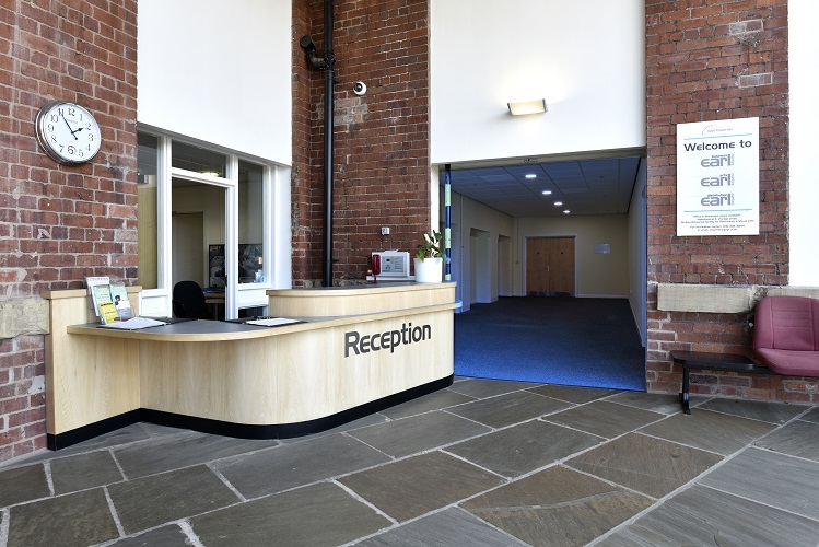 Industrial Unit in Oldham - photo 3