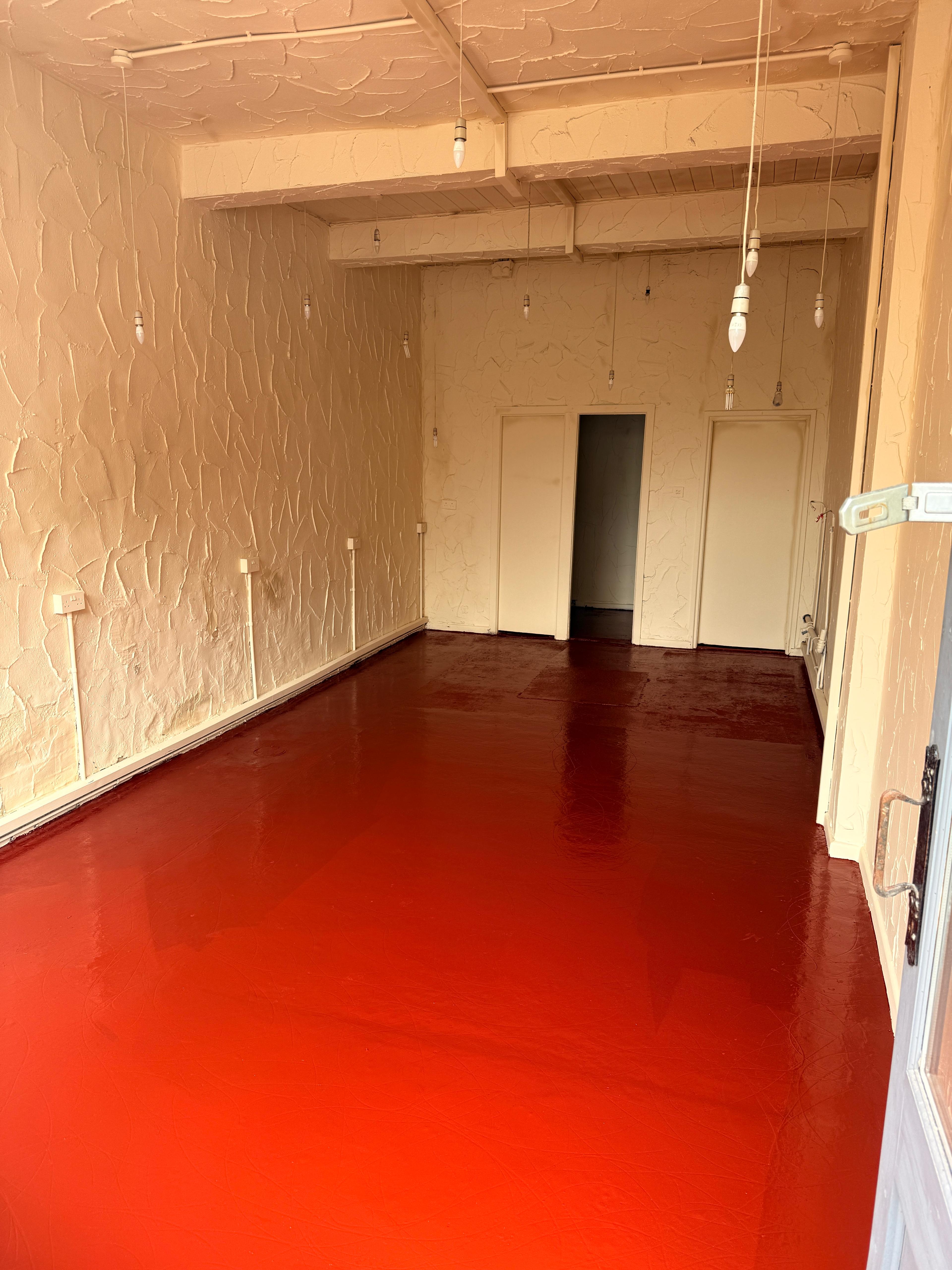 Retail/Shop in Burnley - photo 4