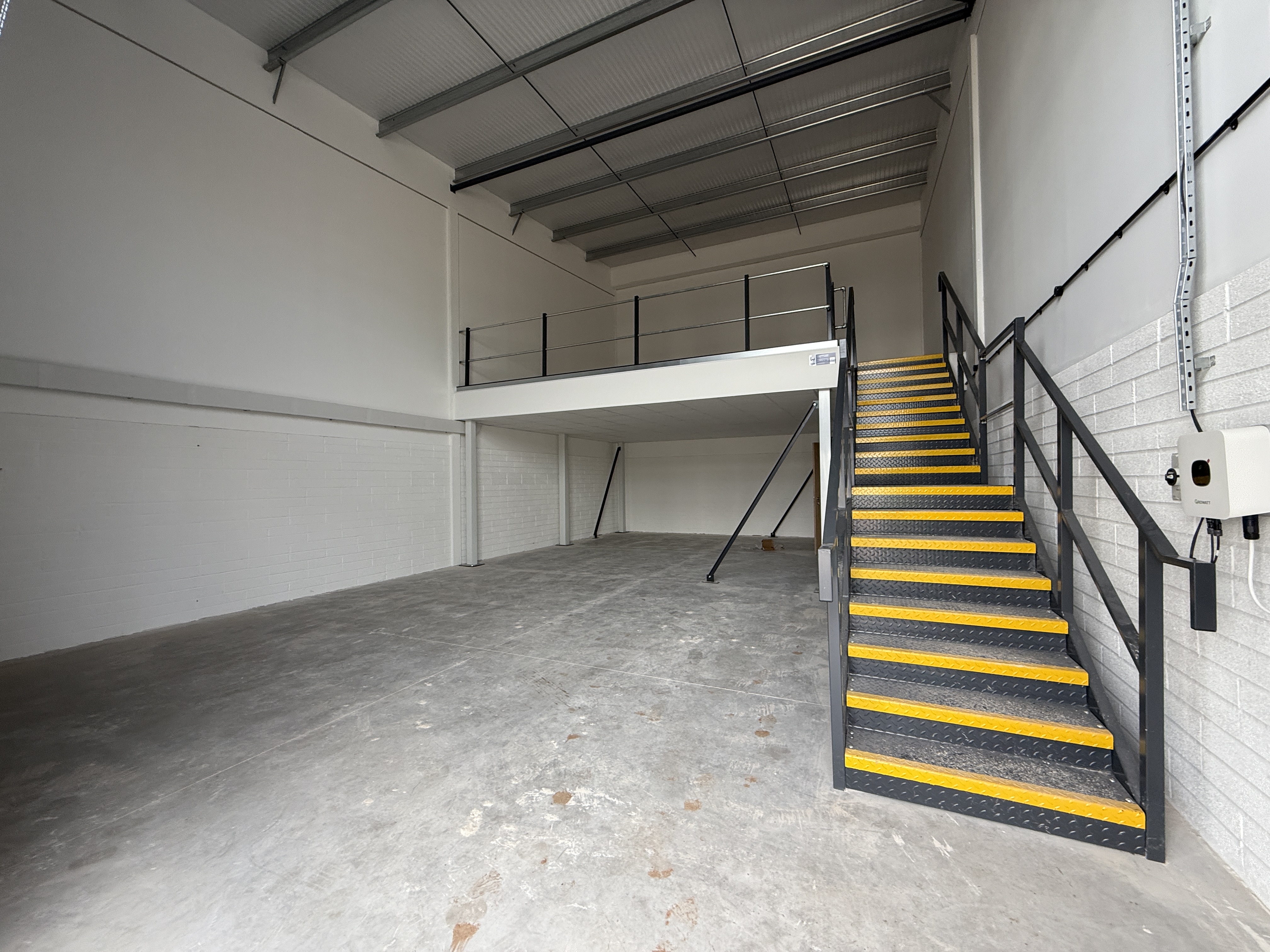 Industrial Unit in Exeter - photo 3