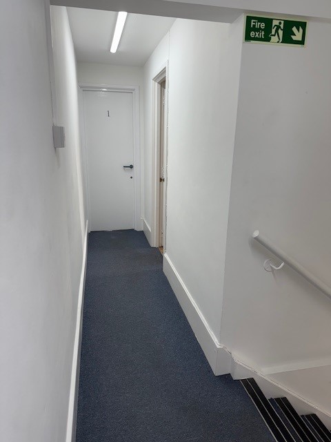 Office in Biggleswade - photo 2