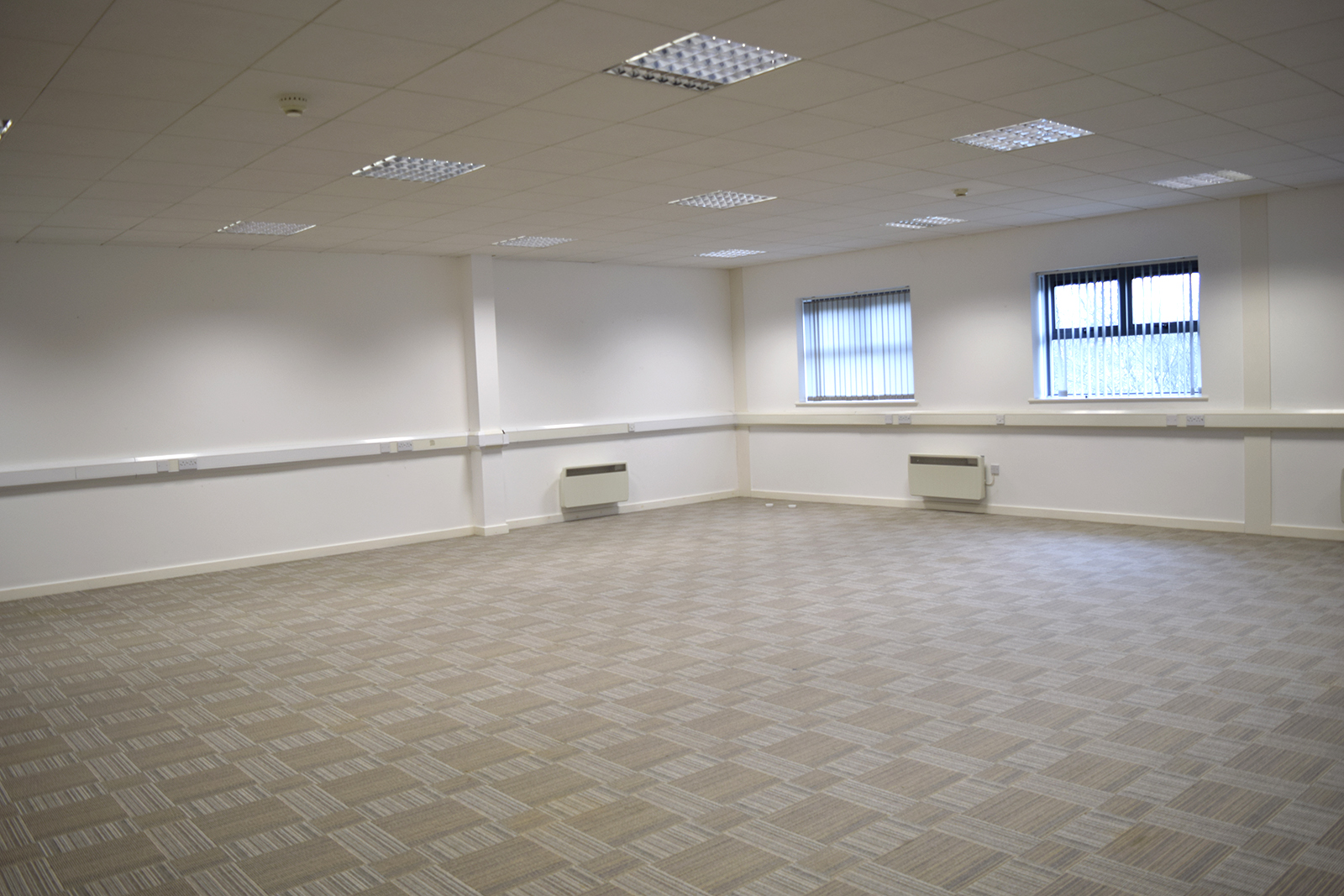Office in Blackburn - photo 2