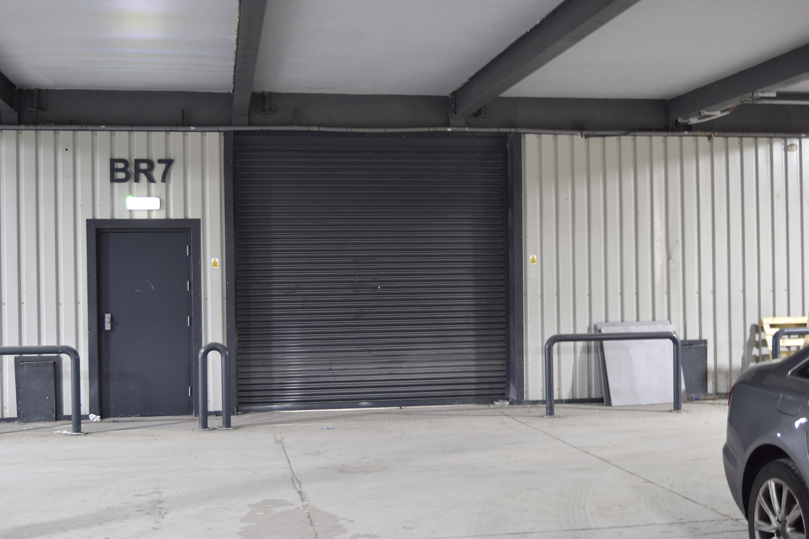 Storage in Blackburn - photo 4