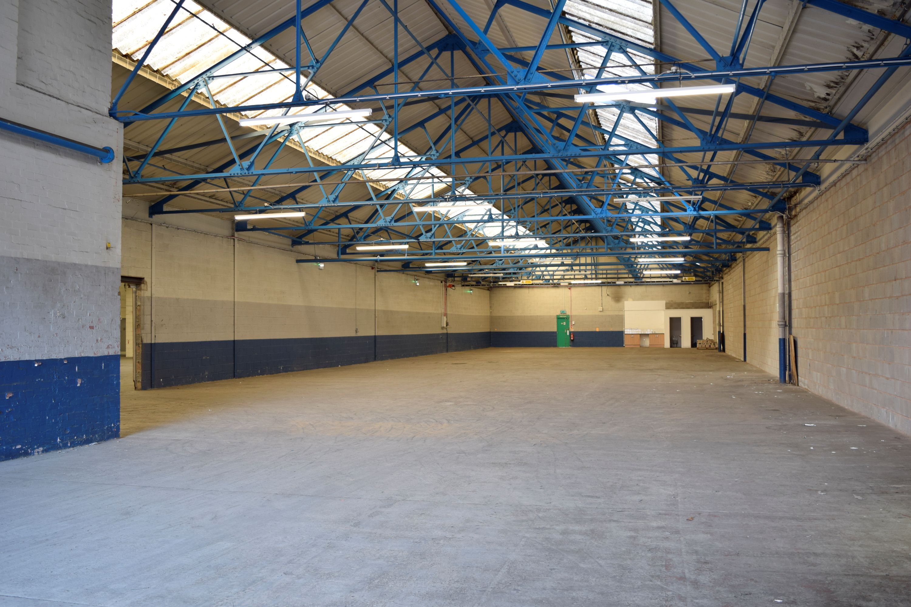 Industrial Unit in Blackburn - photo 2