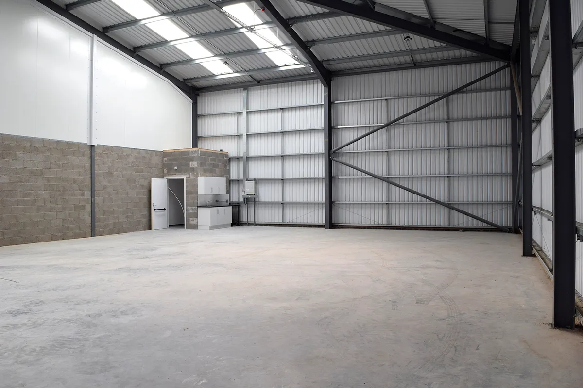 Industrial Unit in Blackburn - photo 4