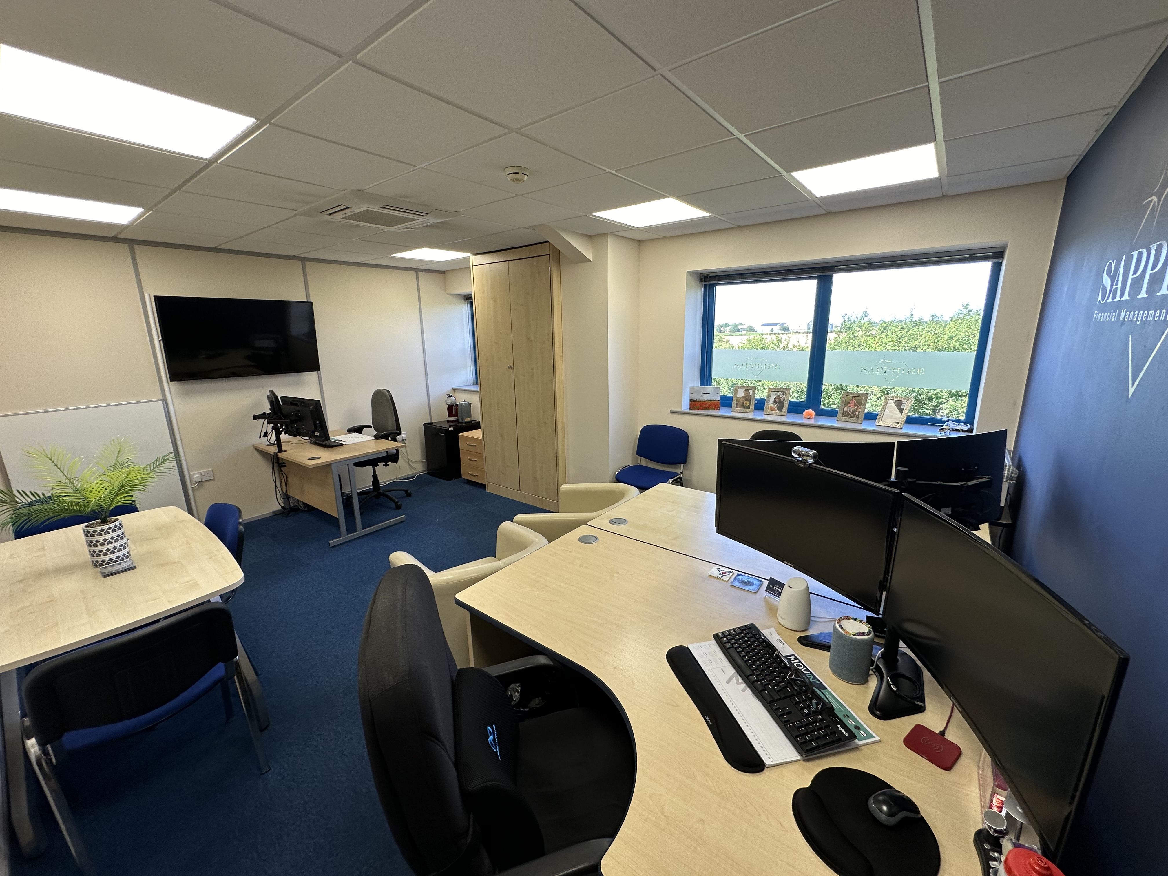 Office in Newark - photo 3