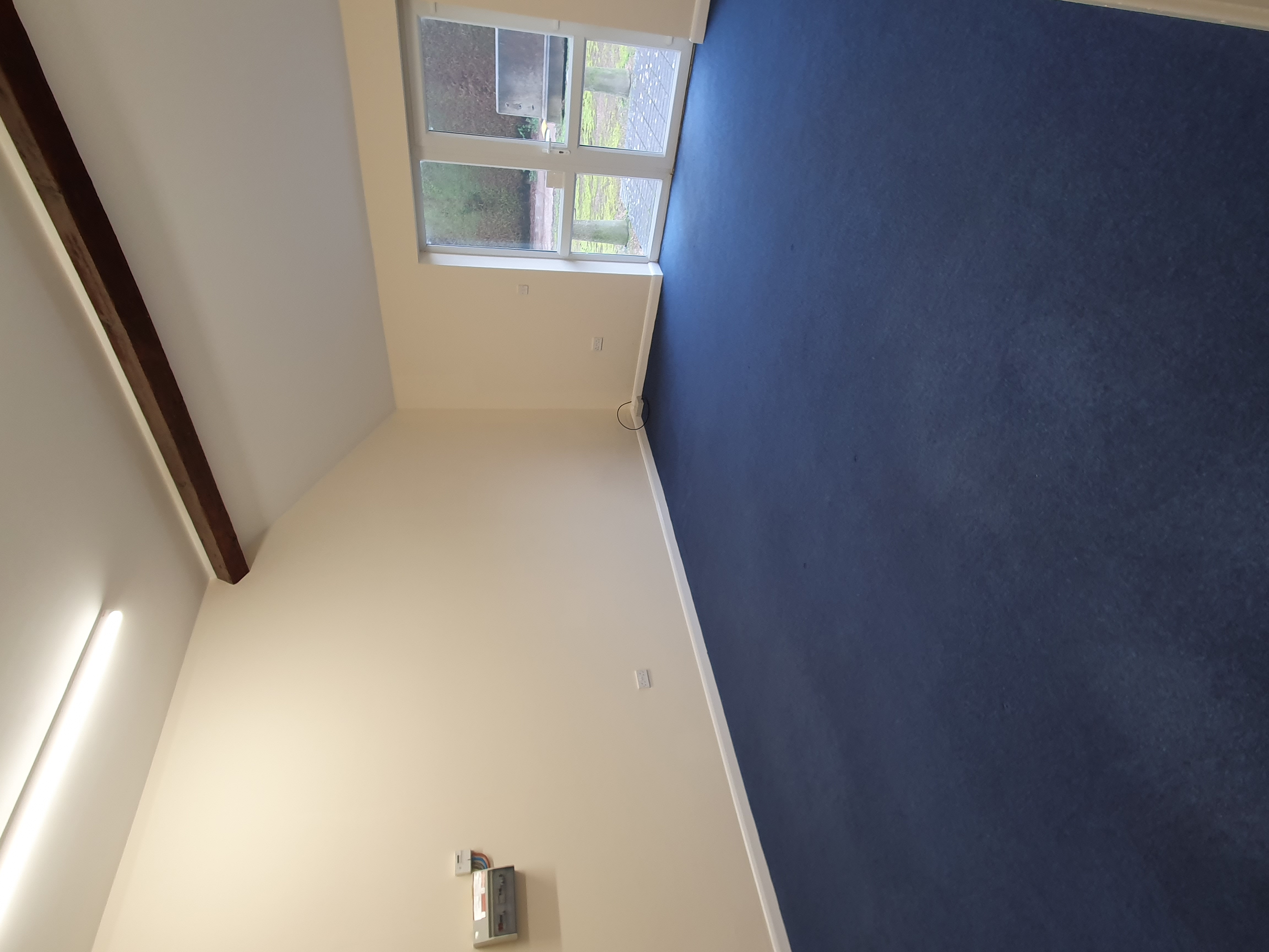 Office in Swadlincote - photo 3