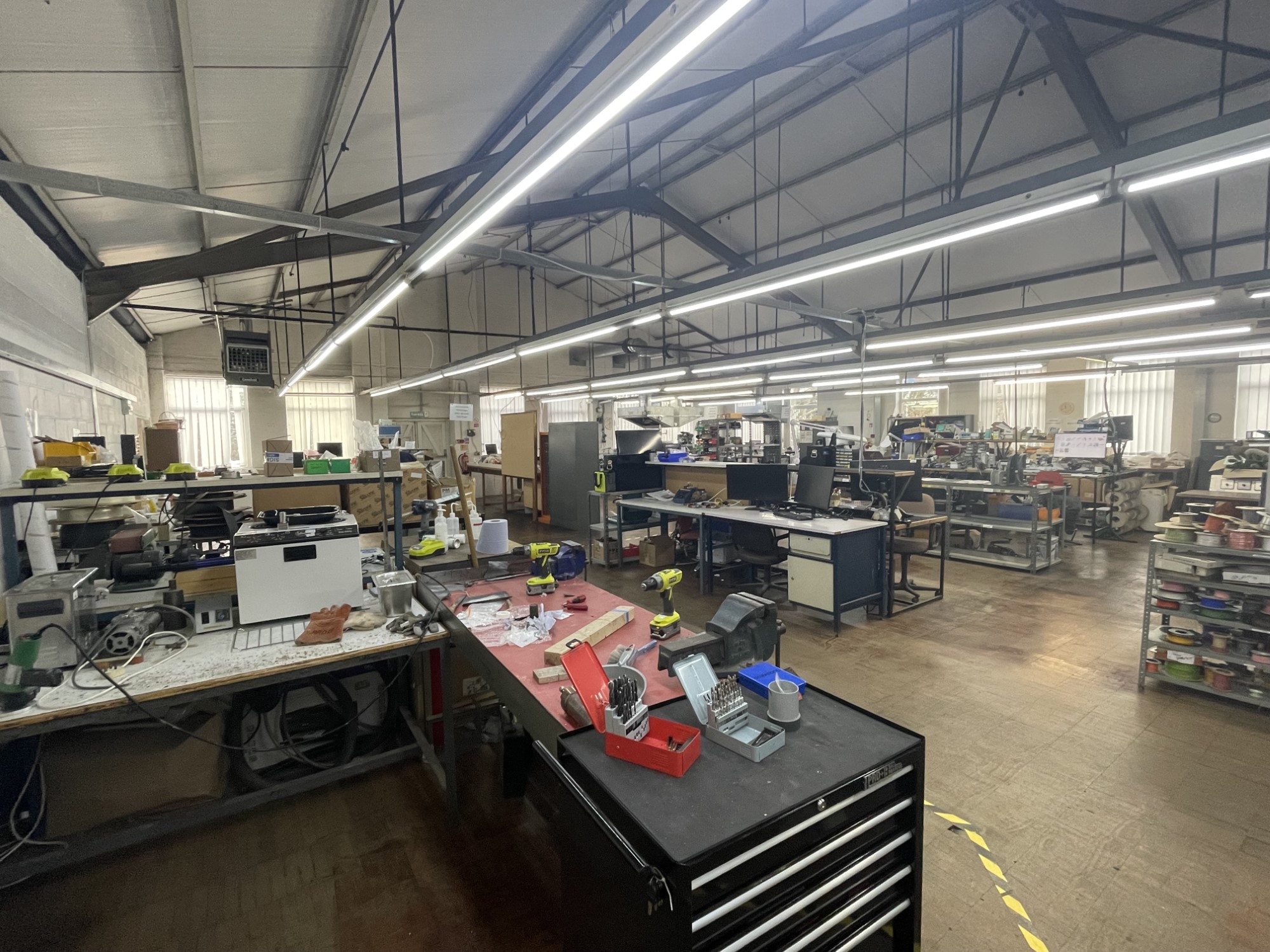 Industrial Unit in Camberley - photo 2