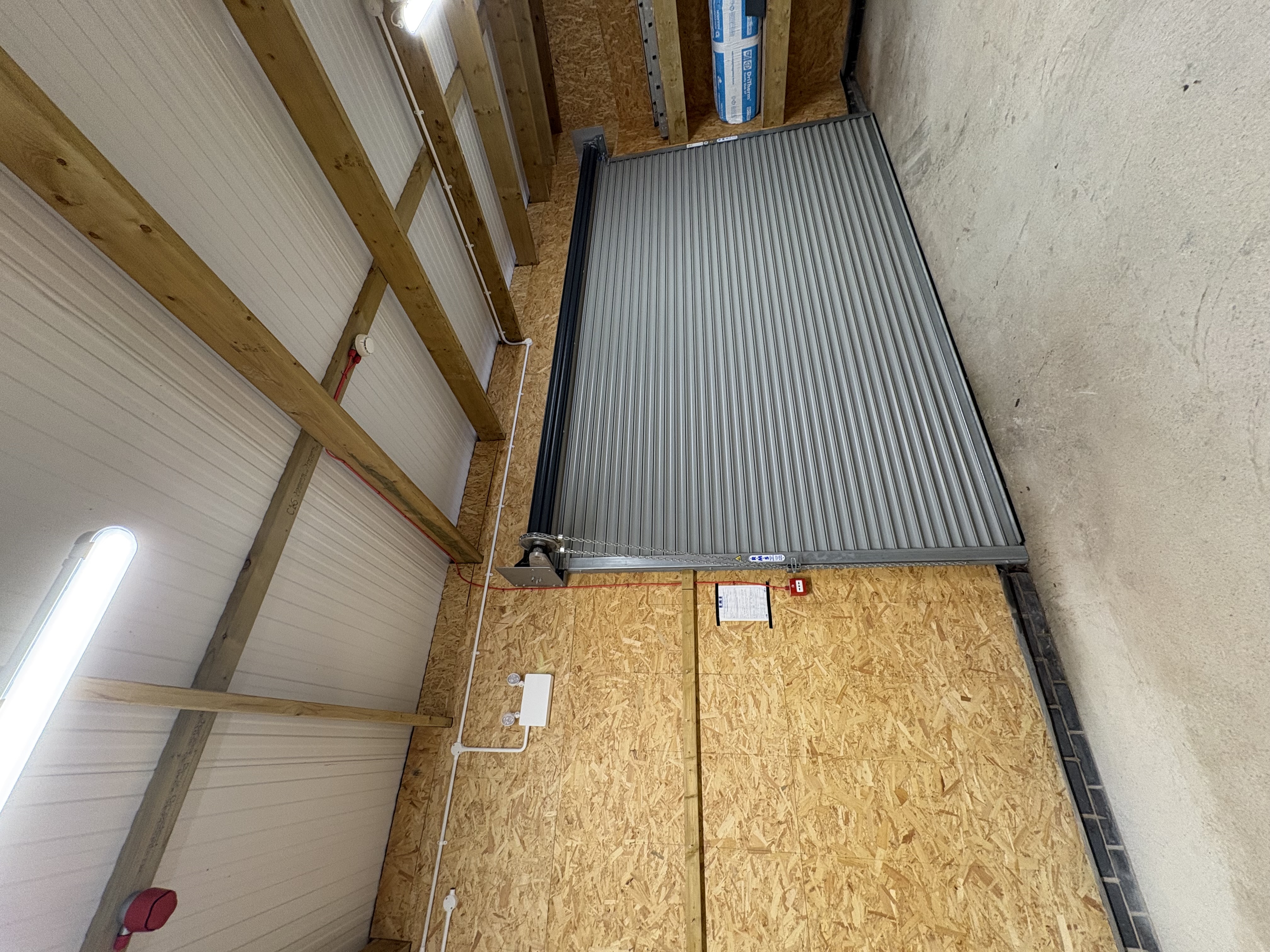 Industrial Unit in Poole - photo 4