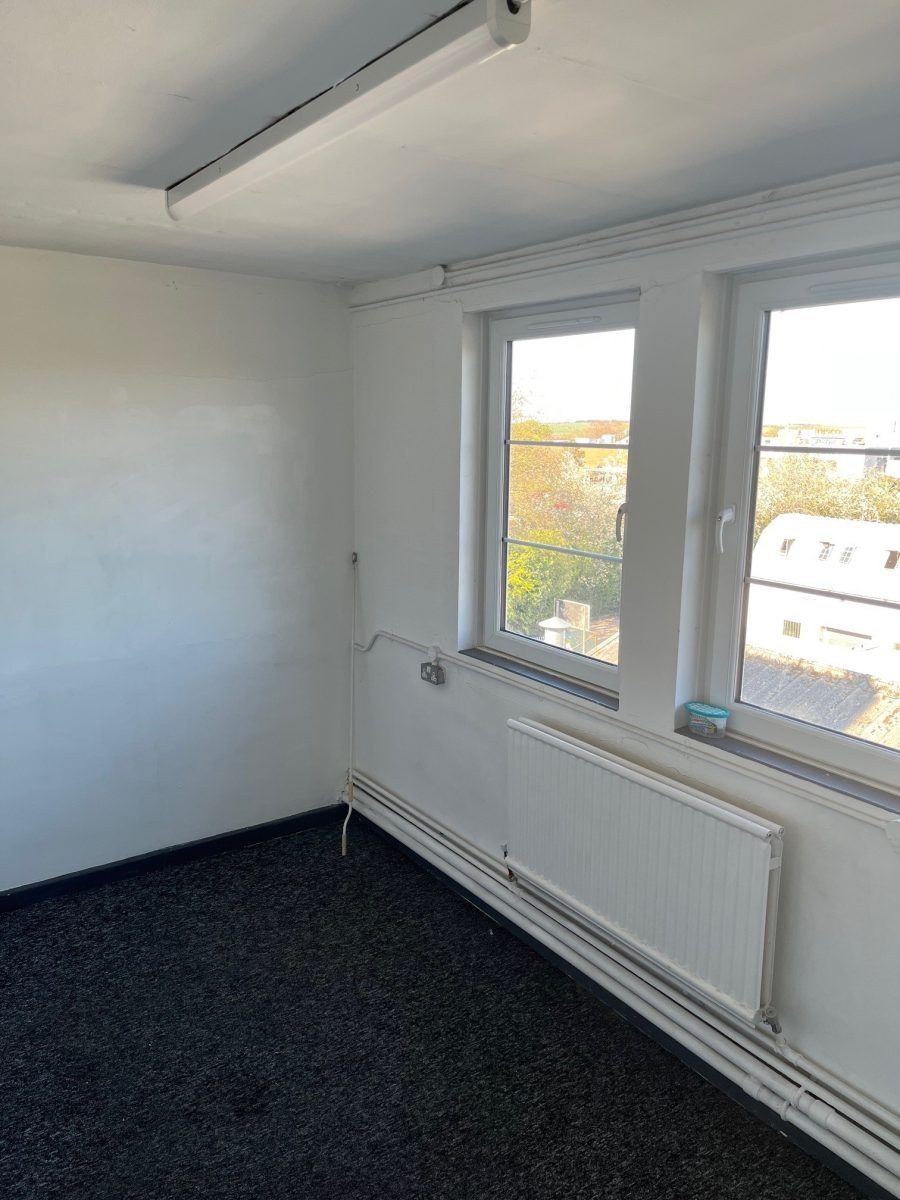 Office in Baldock - photo 4