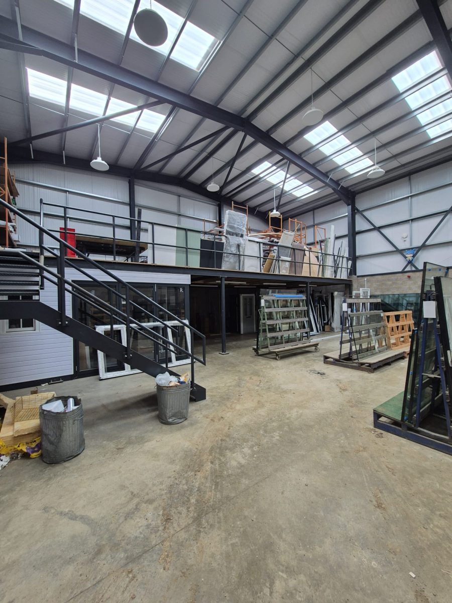 Industrial Unit in Market Harborough - photo 3