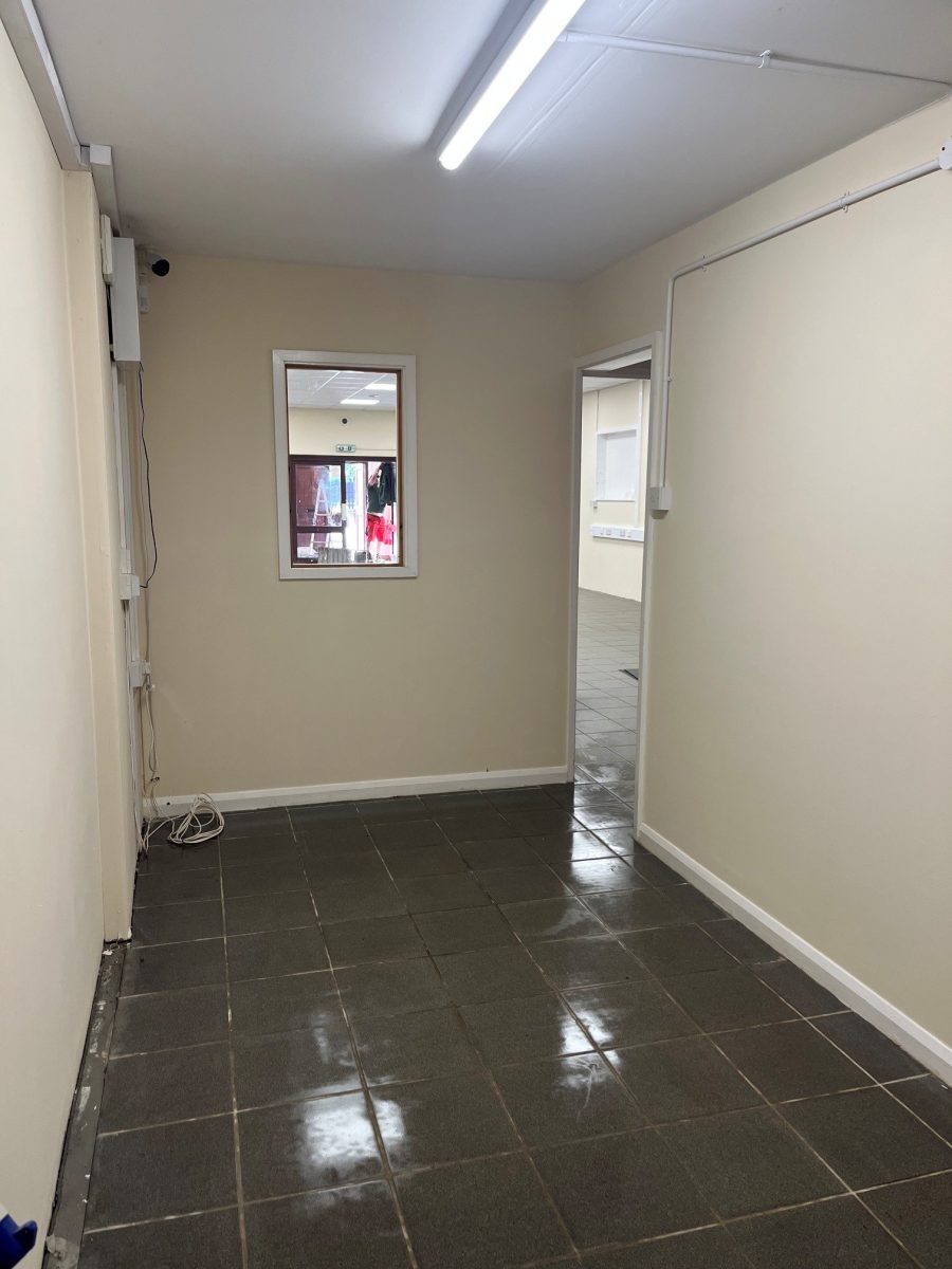 Office in BIGGLESWADE - photo 4