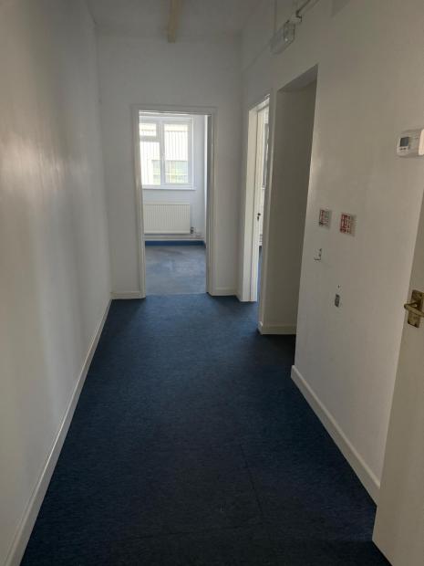 Industrial Unit in Martock - photo 4