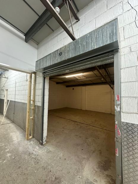 Industrial Unit in Greenford - photo 2