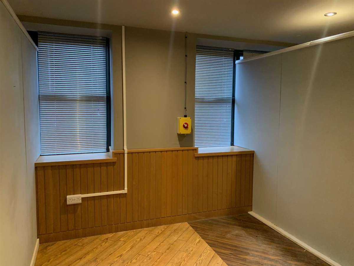 Commercial Property in Oakham - photo 4