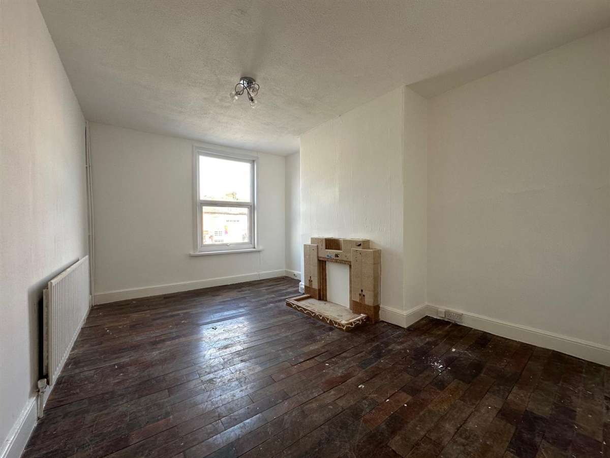 Commercial Property in Grantham - photo 4