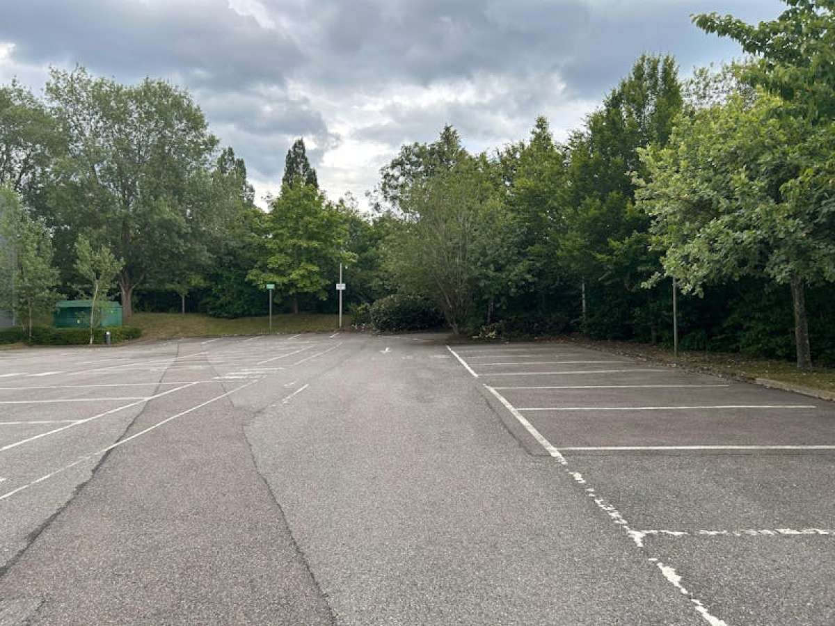 Industrial Unit in Bracknell - photo 3