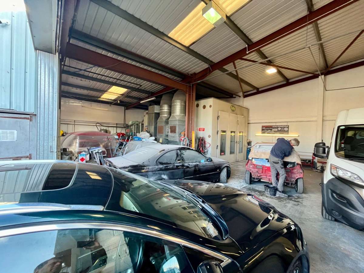 Industrial Unit in Gosport - photo 2