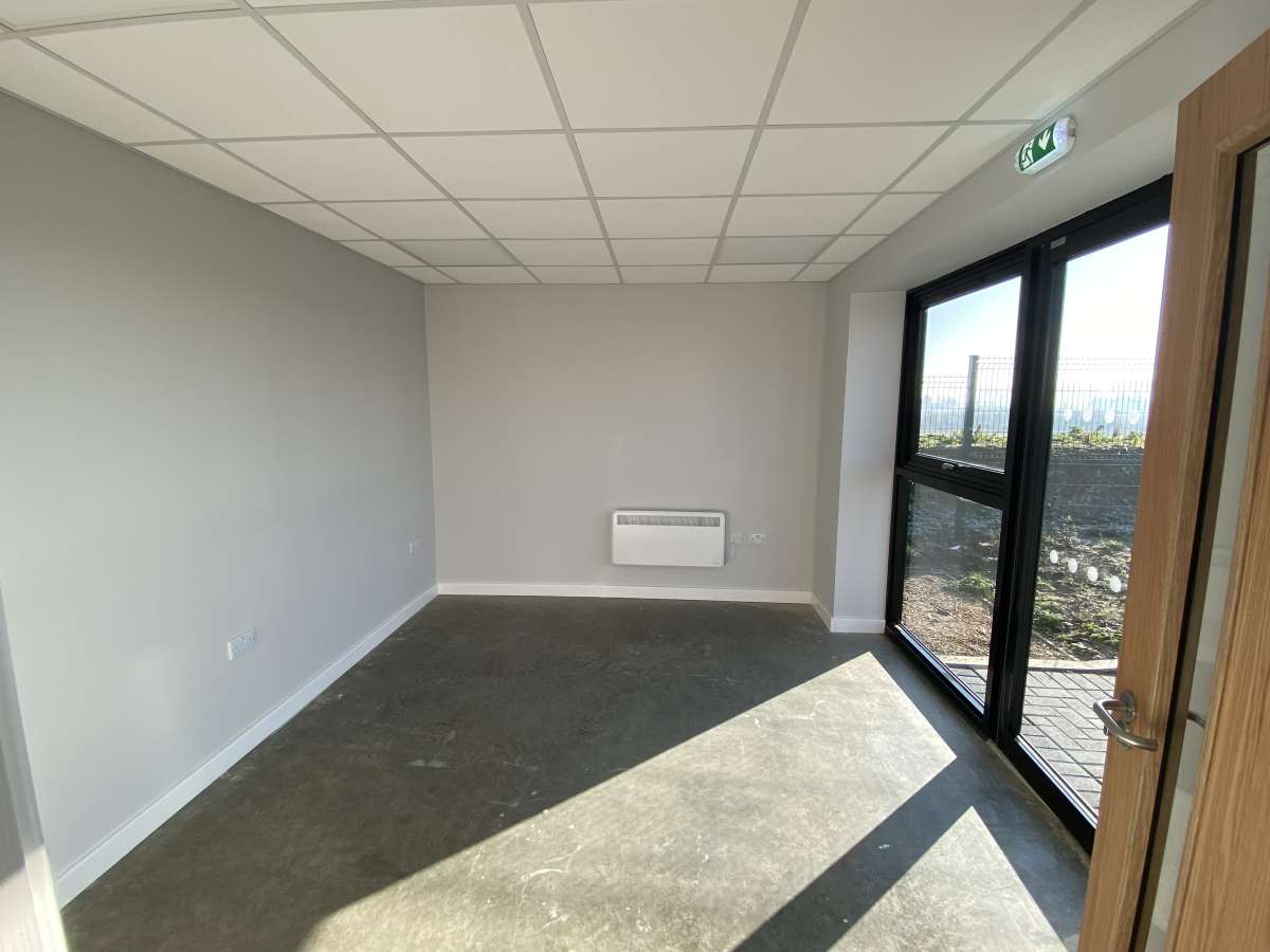 Industrial Unit in Peterborough - photo 4