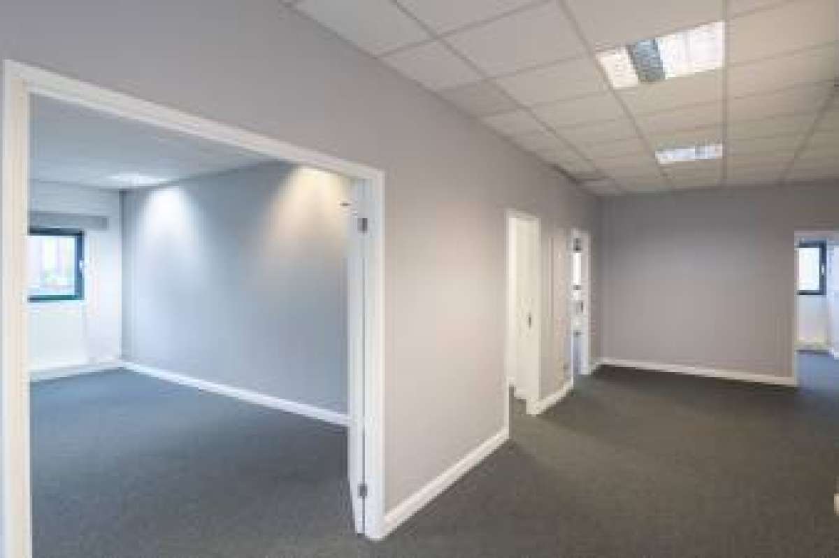 Industrial Unit in Castleford - photo 2