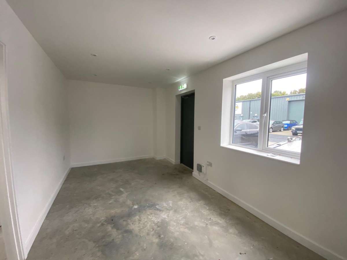 Industrial Unit in Attleborough - photo 3