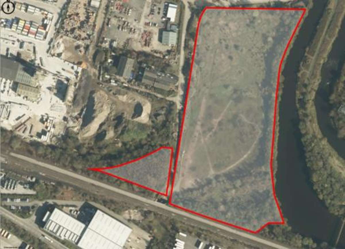 Industrial Unit in Leeds - photo 3