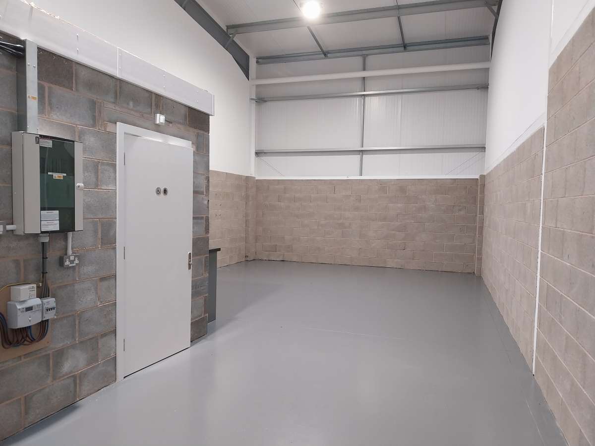 Industrial Unit in Lincoln - photo 4