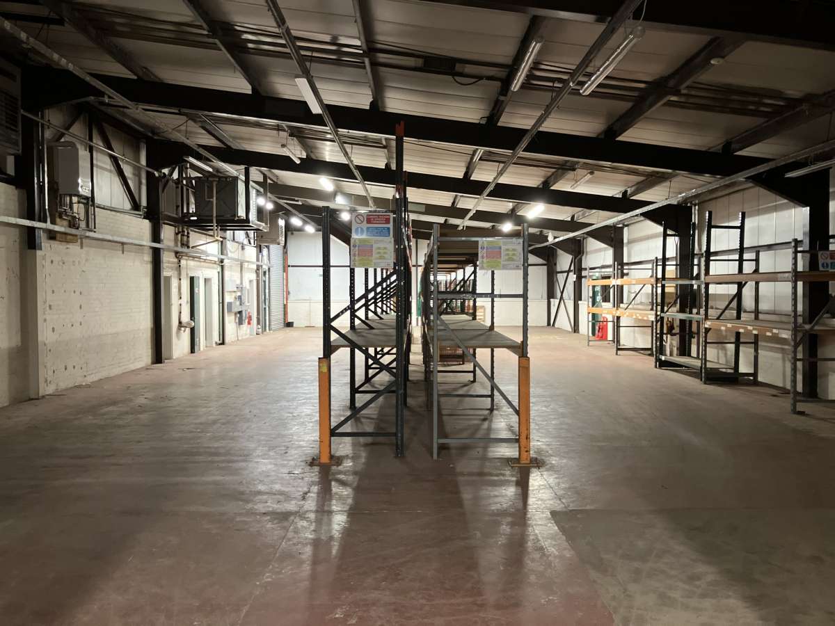 Industrial Unit in Edinburgh - photo 4