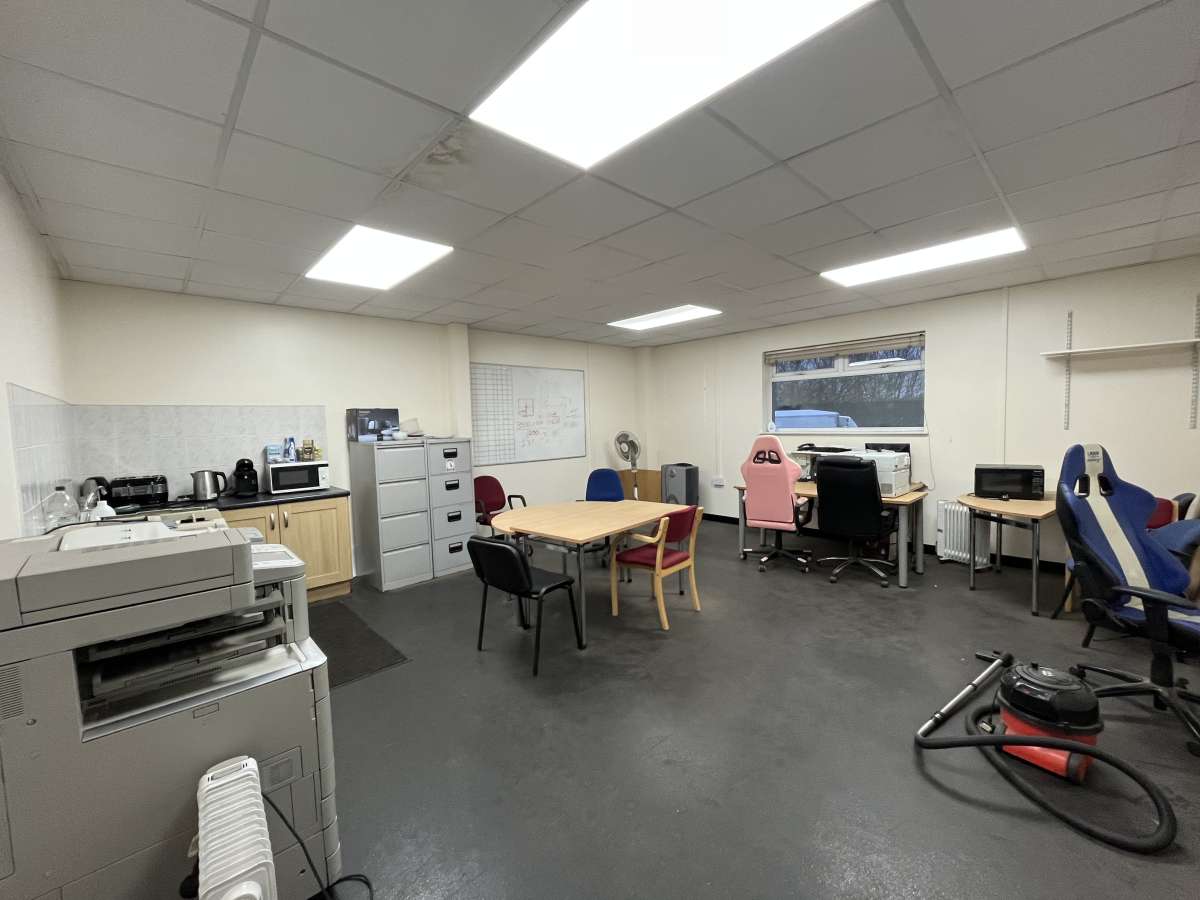 Industrial Unit in Banbury - photo 4