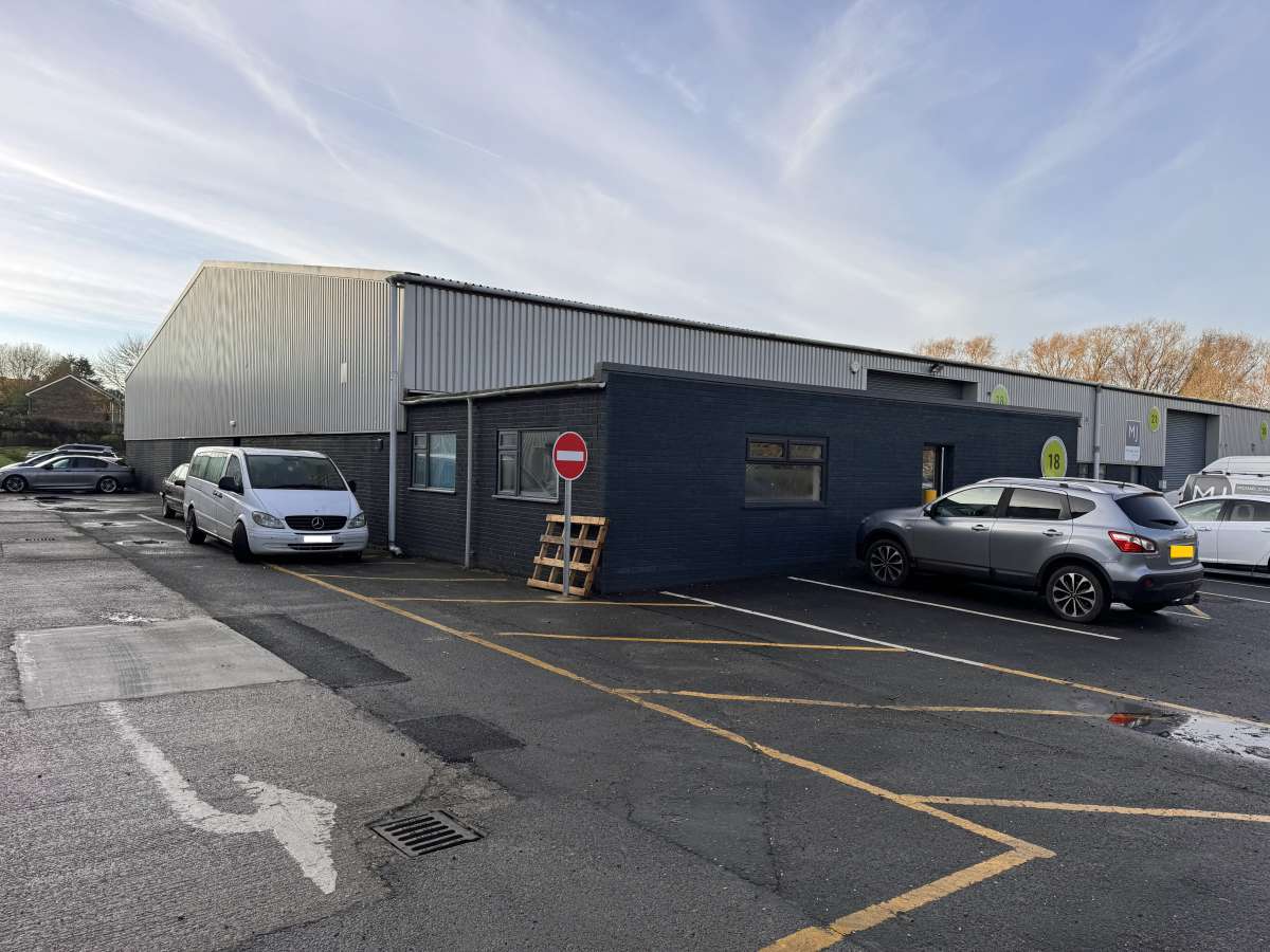 Industrial Unit in Grantham - photo 3