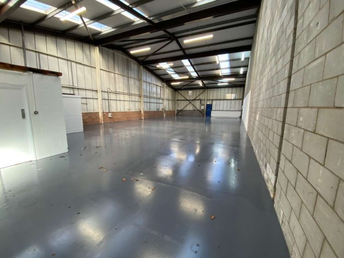 Industrial Unit in Huntingdon - photo 3