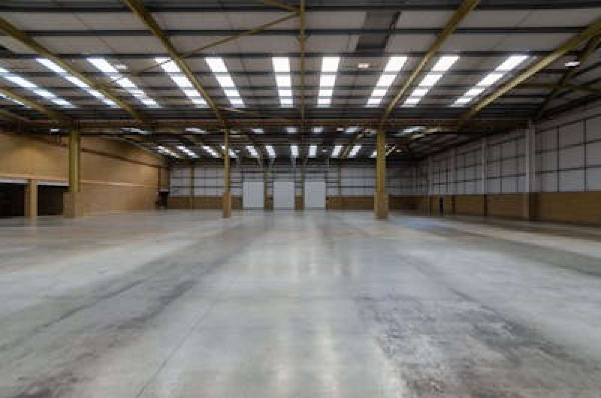 Industrial Unit in Fareham - photo 3