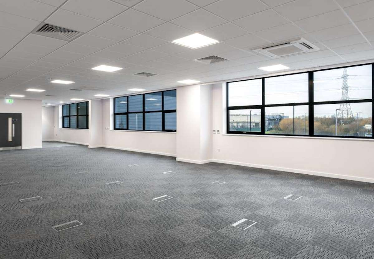 Industrial Unit in Barking - photo 3