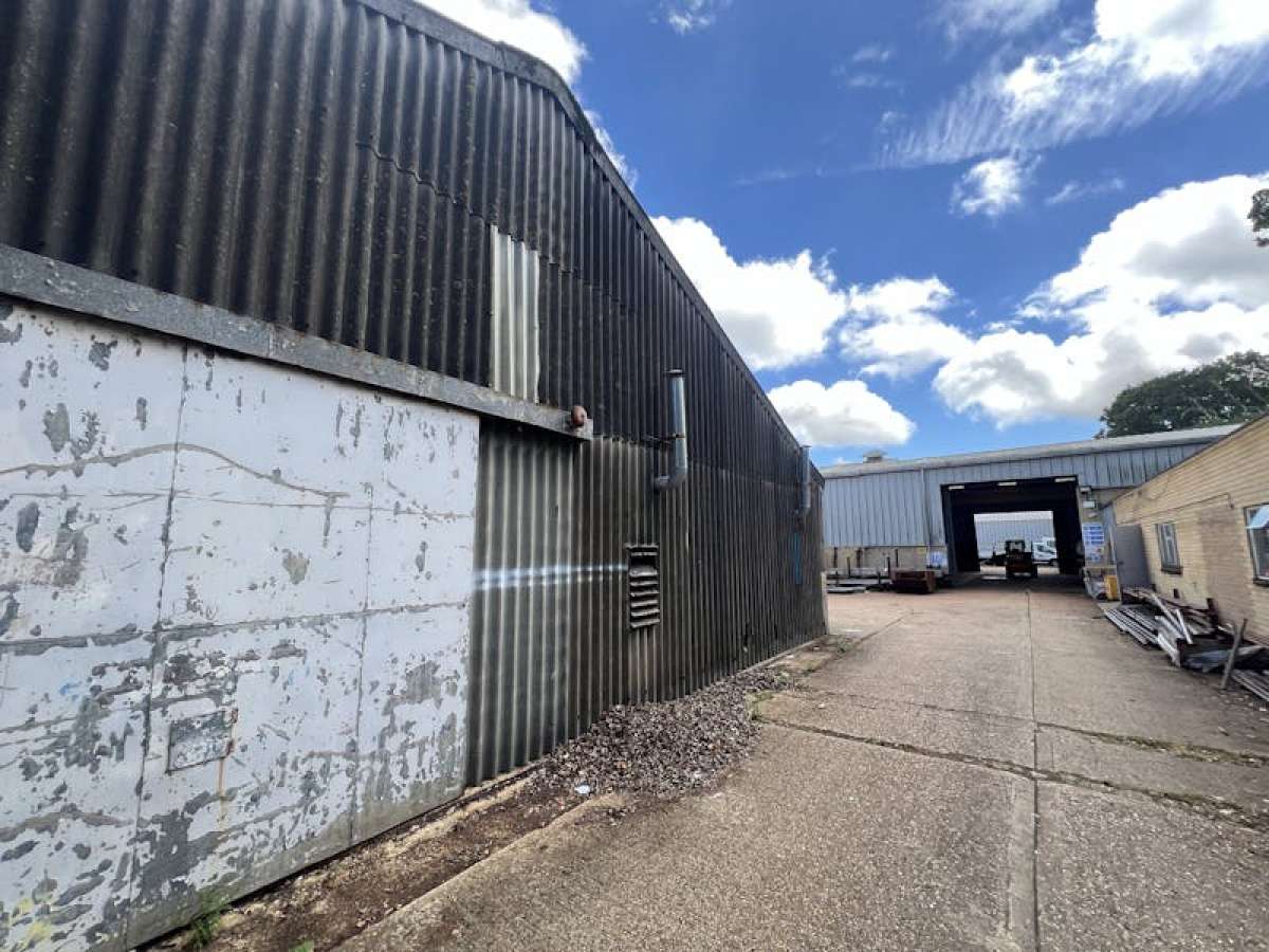 Industrial Unit in Southampton - photo 4