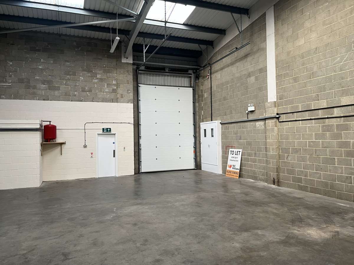 Industrial Unit in Poole - photo 4