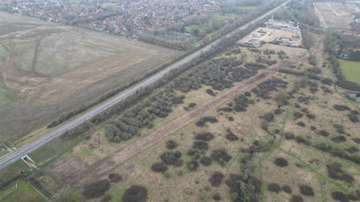 Industrial Unit in Milton Keynes - photo 2