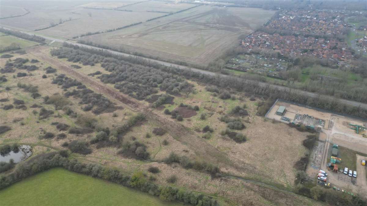 Industrial Unit in Milton Keynes - photo 3