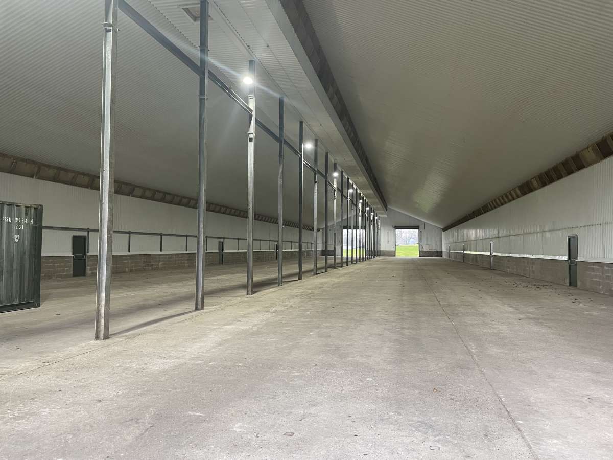 Industrial Unit in Blandford Forum - photo 2