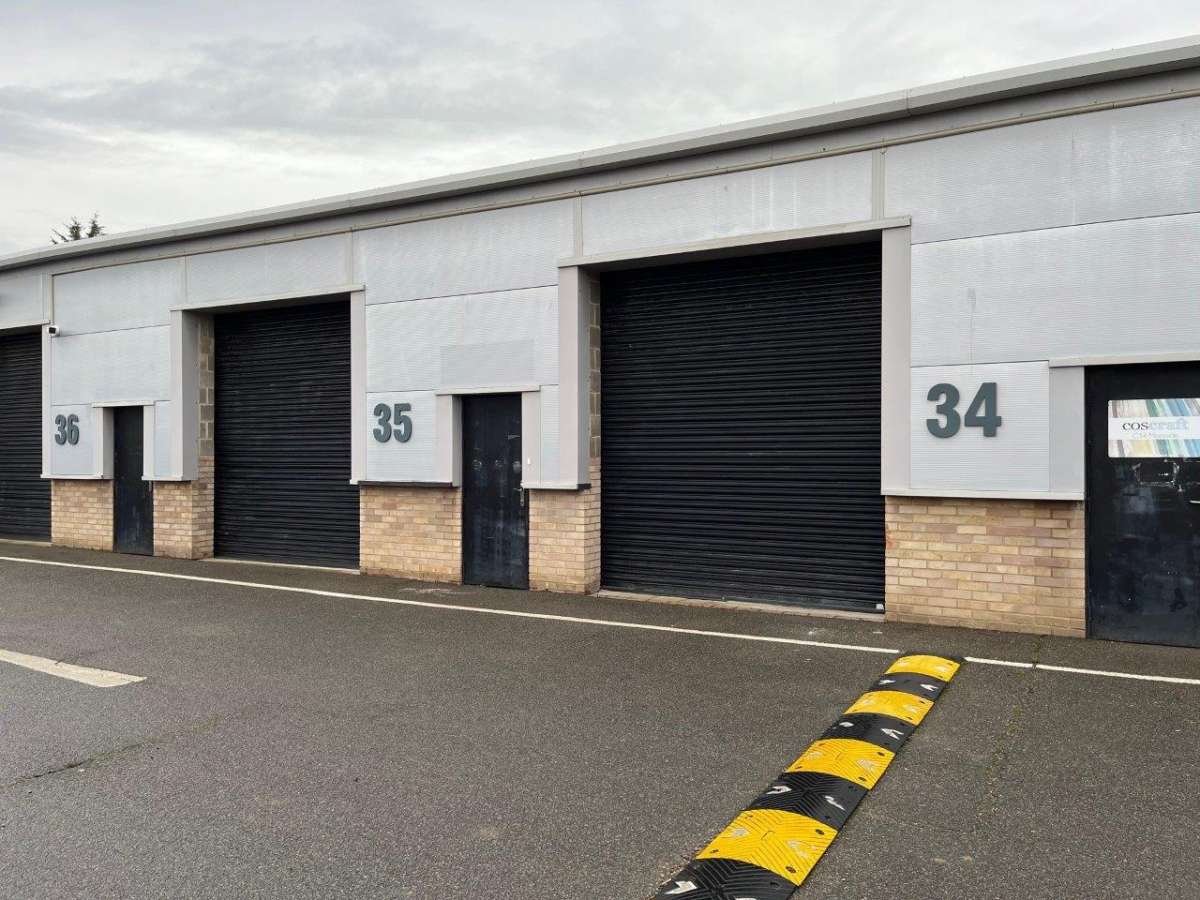 Industrial Unit in Colchester - photo 2