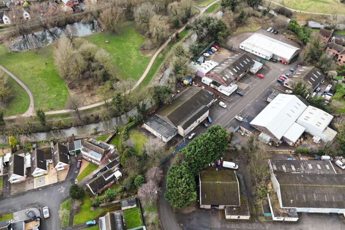 Industrial Unit in Grantham - photo 3