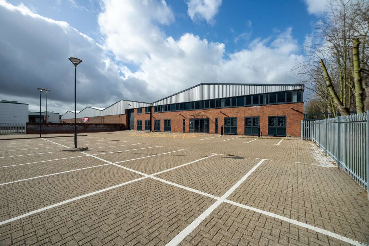 Industrial Unit in Croydon - photo 4