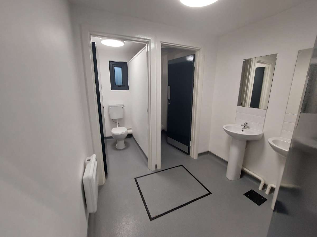 Industrial Unit in Worthing - photo 4