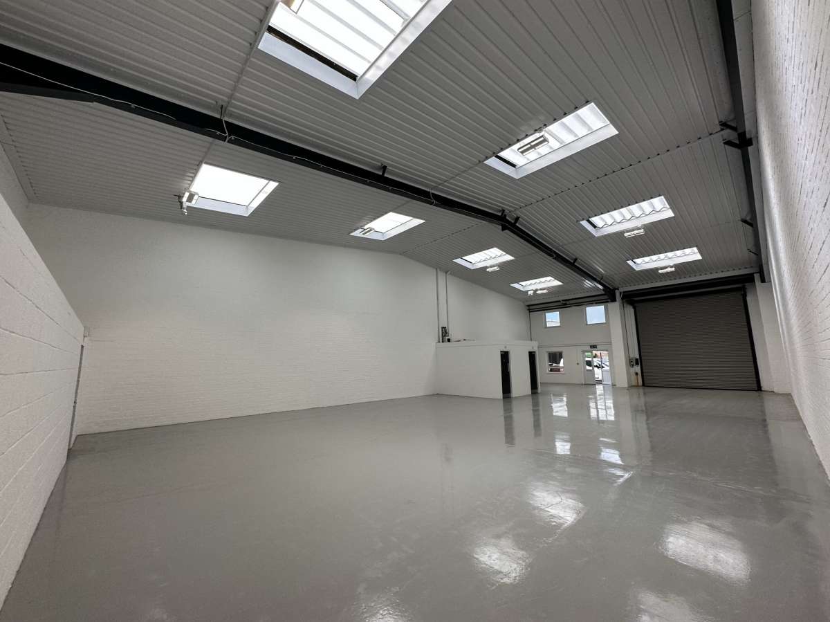 Industrial Unit in Eastbourne - photo 3